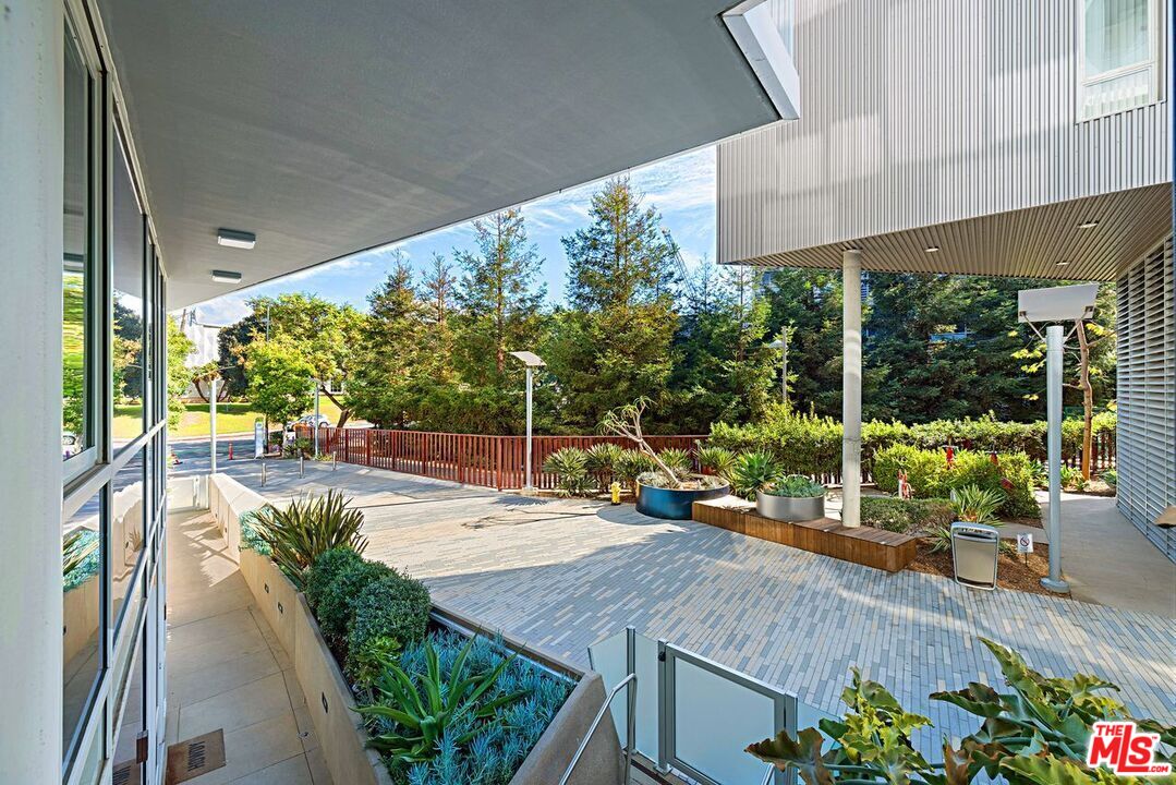 1705 Ocean Ave Unit: 107