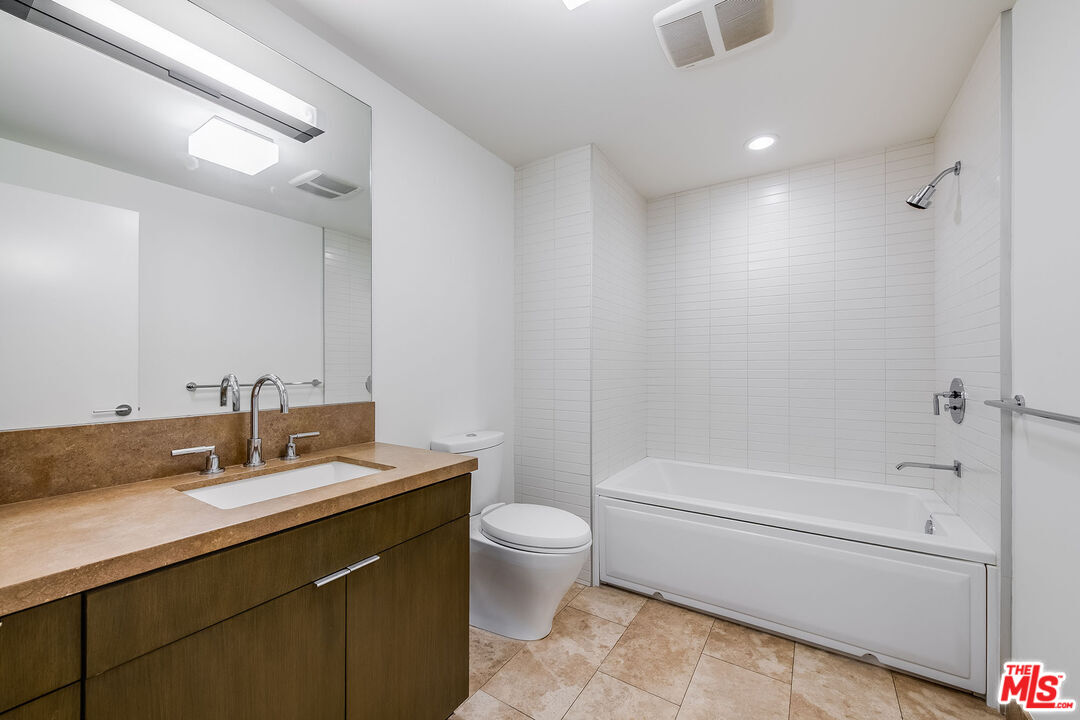 1705 Ocean Ave Unit: 107
