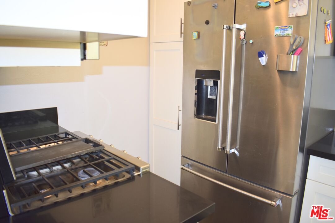 1711 Grismer Ave Unit: 63