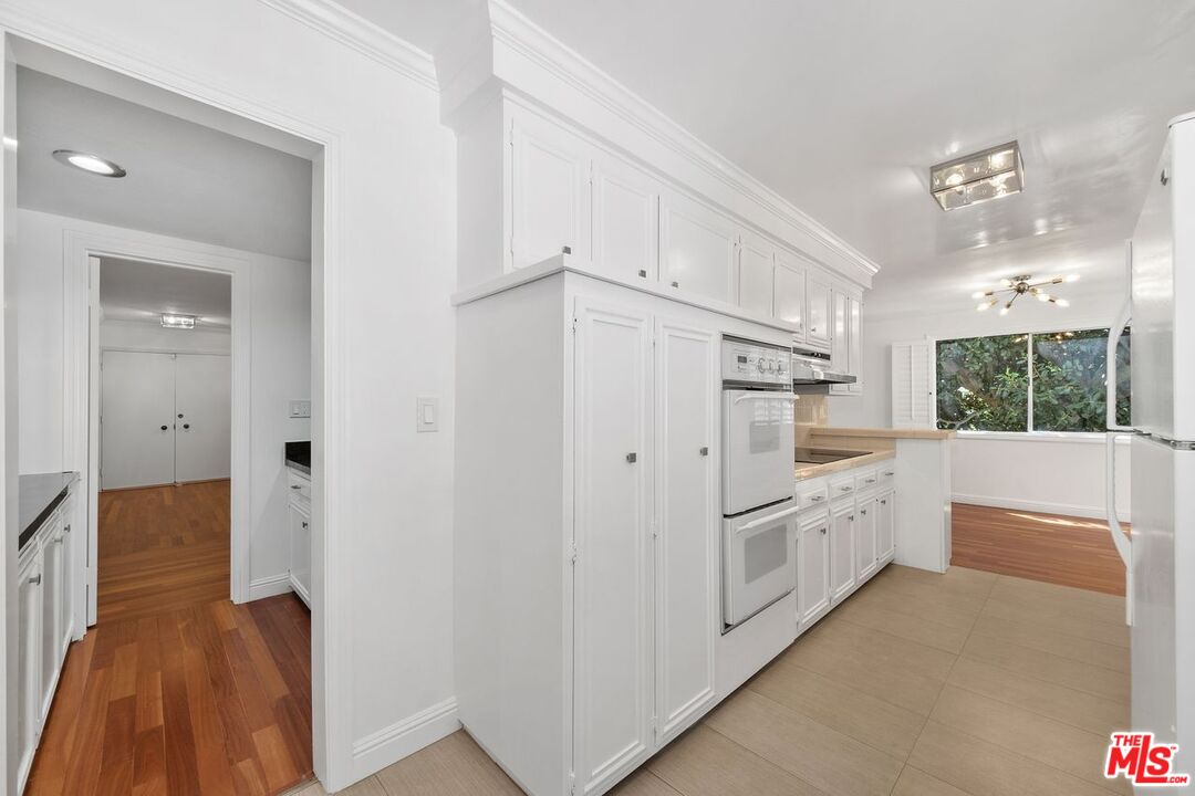 404 San Vicente Blvd Unit: 201