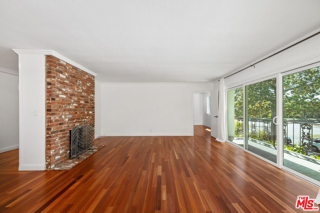 404 San Vicente Blvd Unit: 201