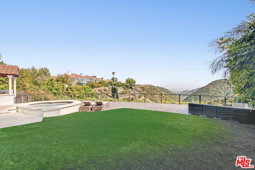 12608 Promontory Rd