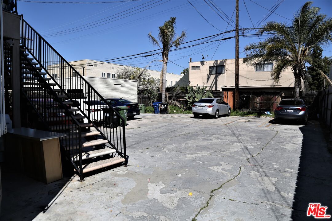1406 2nd Ave
