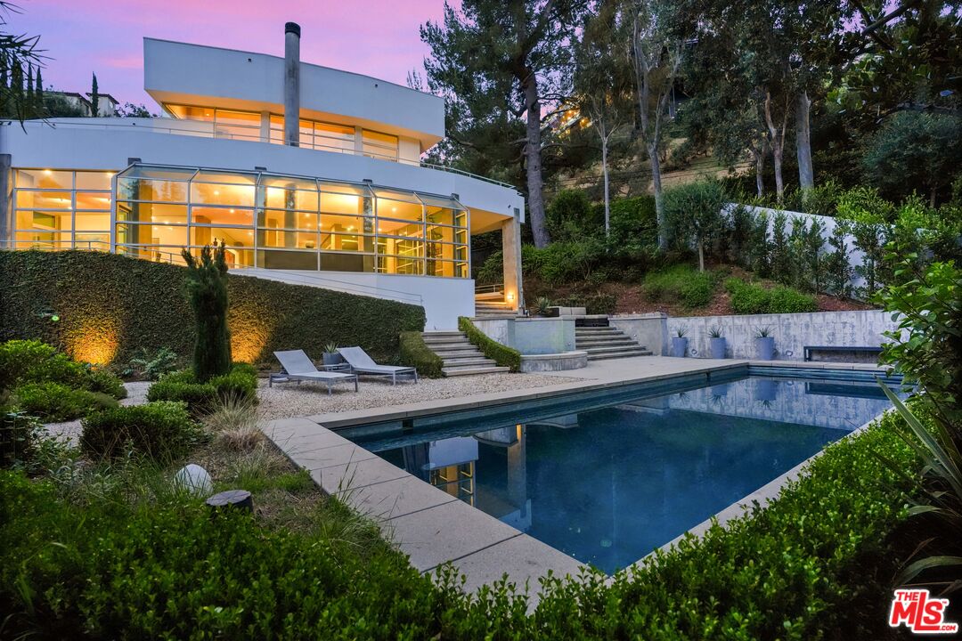 7700 Willow Glen Rd