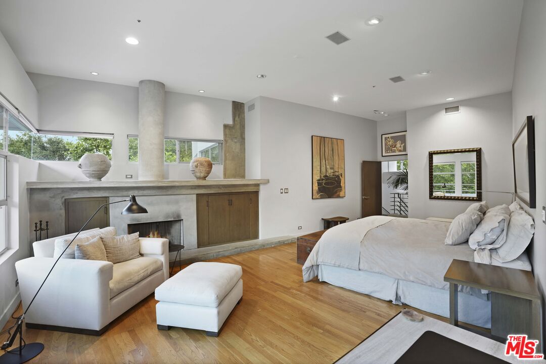 7700 Willow Glen Rd