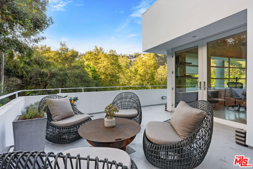 7700 Willow Glen Rd