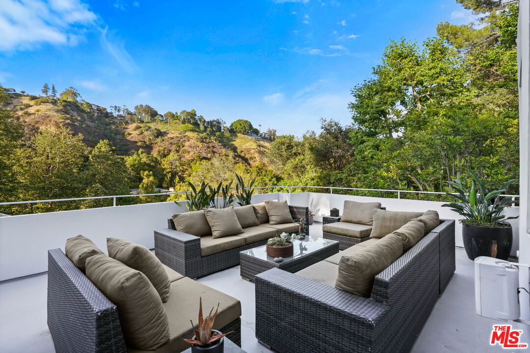 7700 Willow Glen Rd