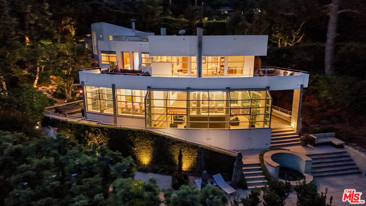 7700 Willow Glen Rd