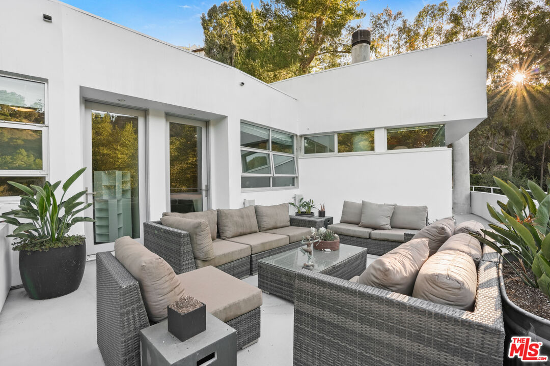 7700 Willow Glen Rd