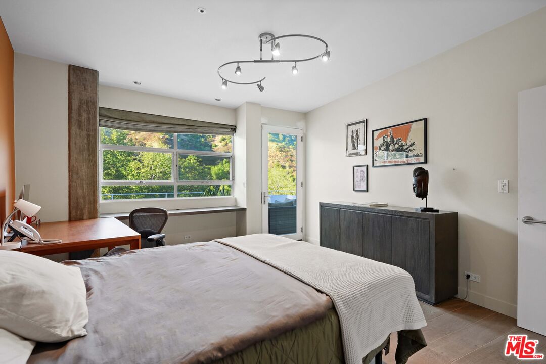 7700 Willow Glen Rd