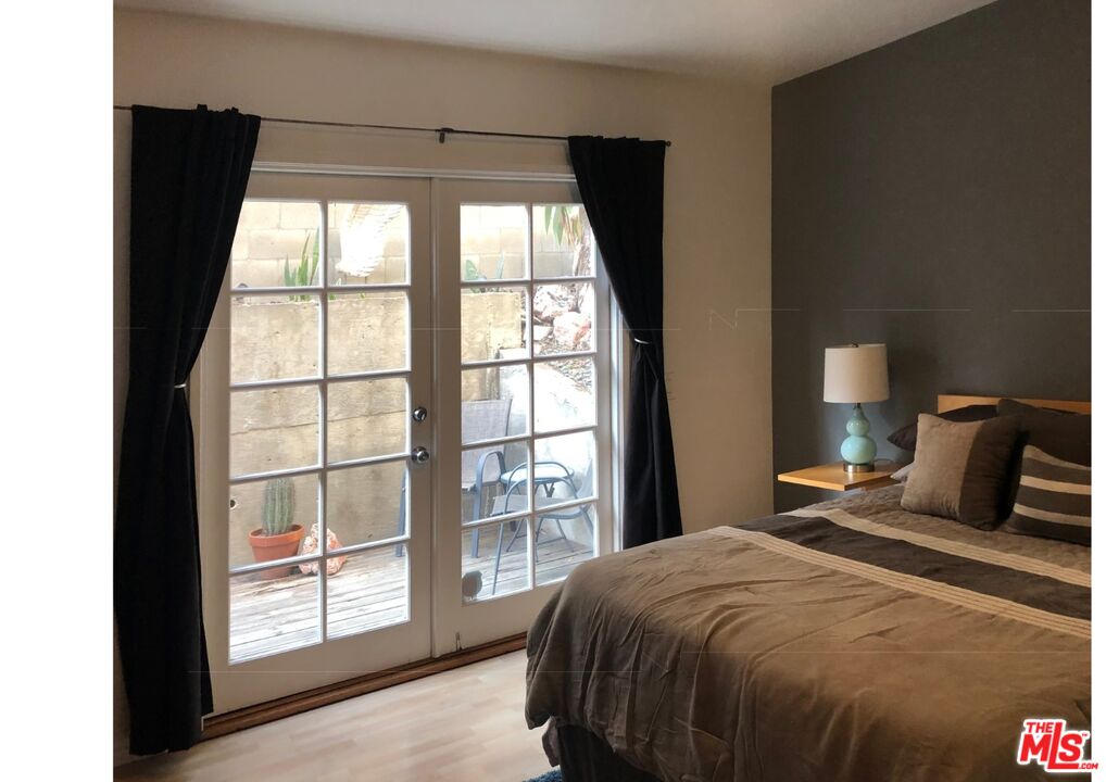 1145 Larrabee St Unit: 3