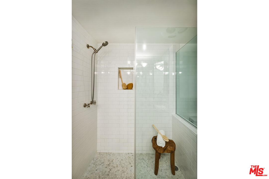 4411 Los Feliz Blvd Unit: 502
