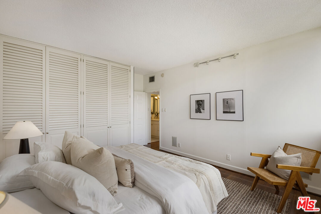 4411 Los Feliz Blvd Unit: 502