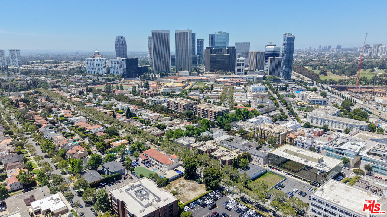 141 S Linden Dr Unit: 206