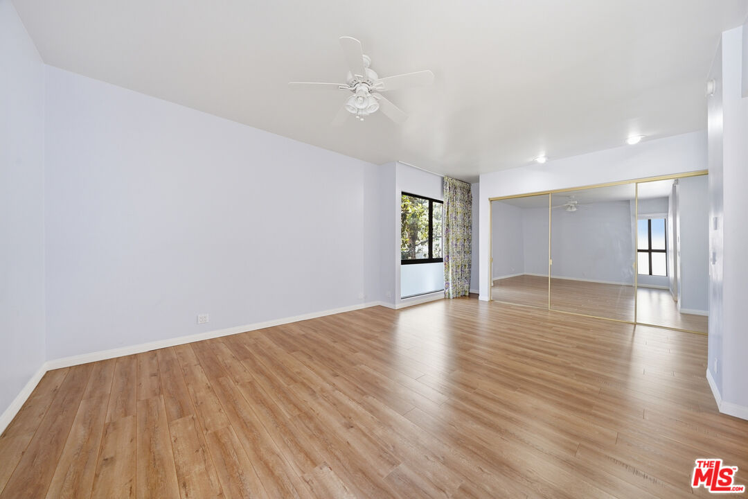 141 S Linden Dr Unit: 206