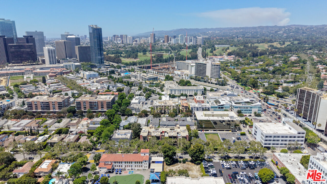 141 S Linden Dr Unit: 206