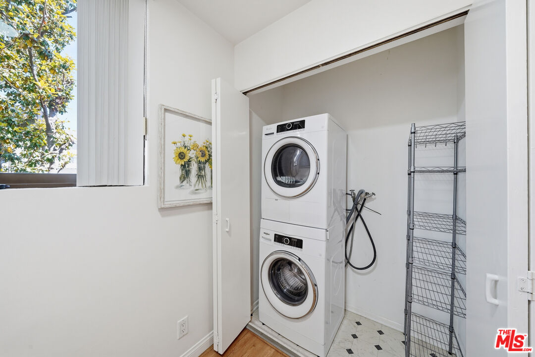 141 S Linden Dr Unit: 206