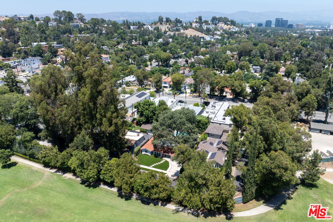 21309 Ibanez Ave