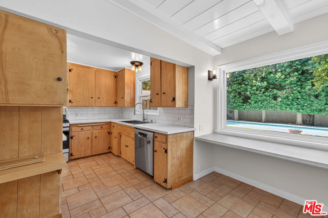 21309 Ibanez Ave