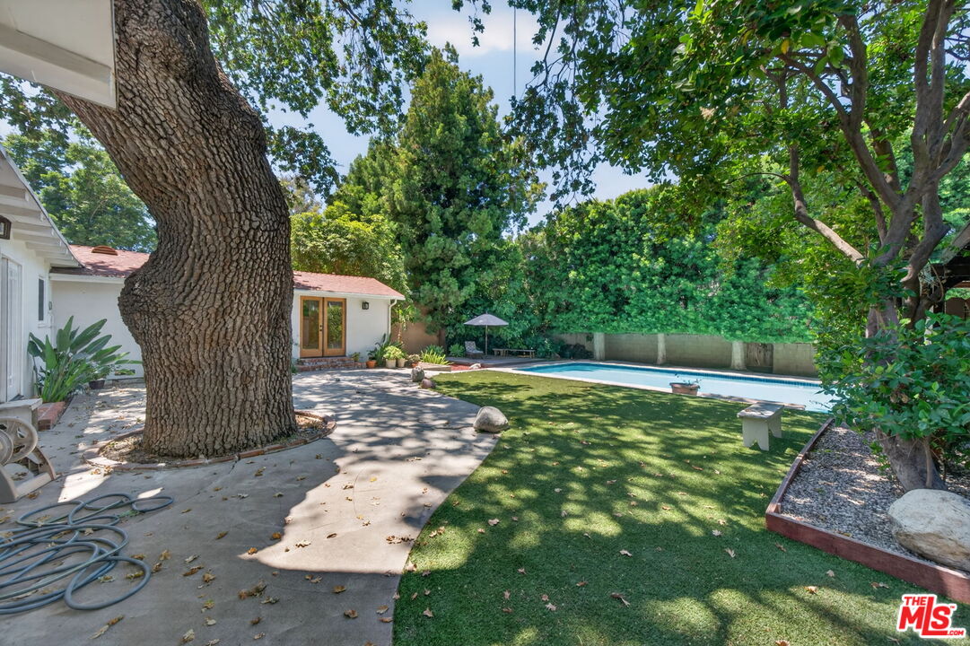 21309 Ibanez Ave
