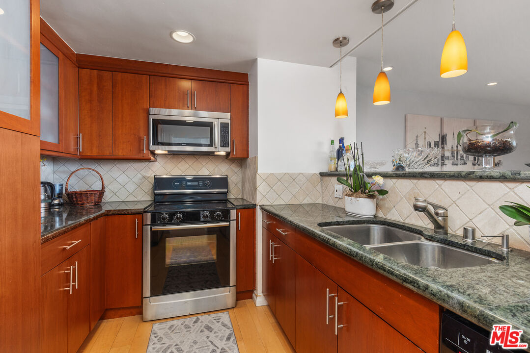2170 Century Park Unit: 2003