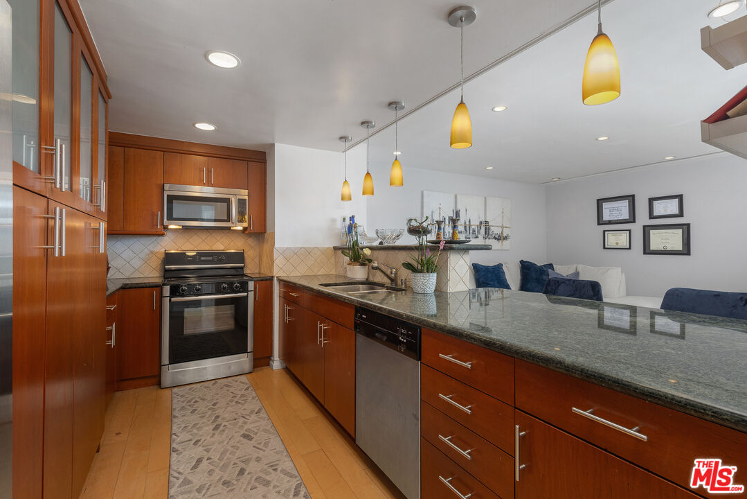 2170 Century Park Unit: 2003