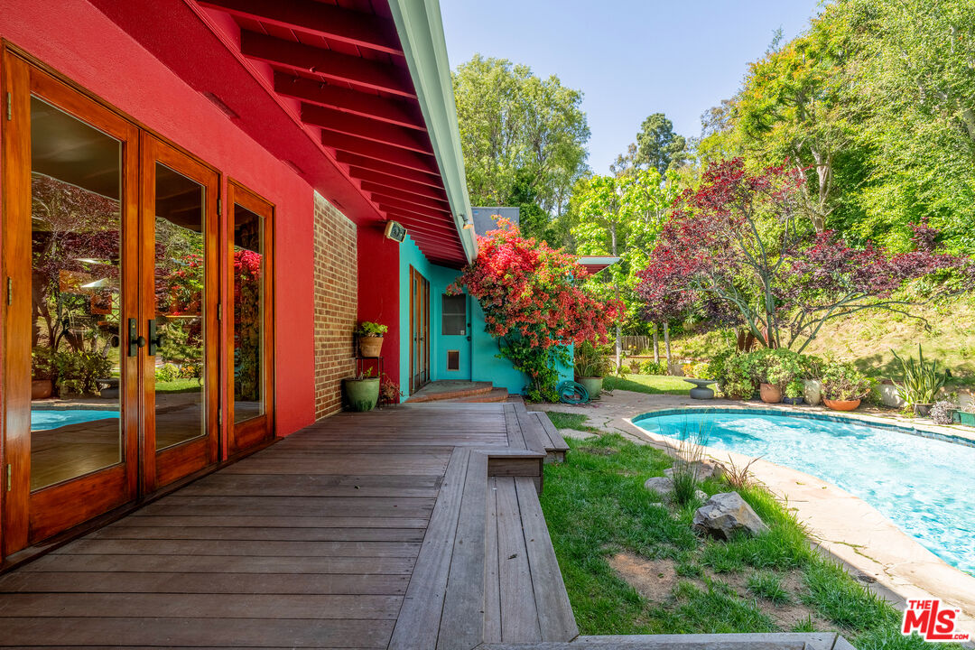 2524 Laurel Pass
