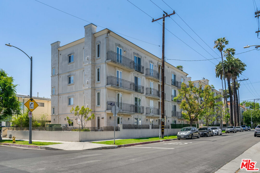 8610 Chalmers Dr Unit: 302