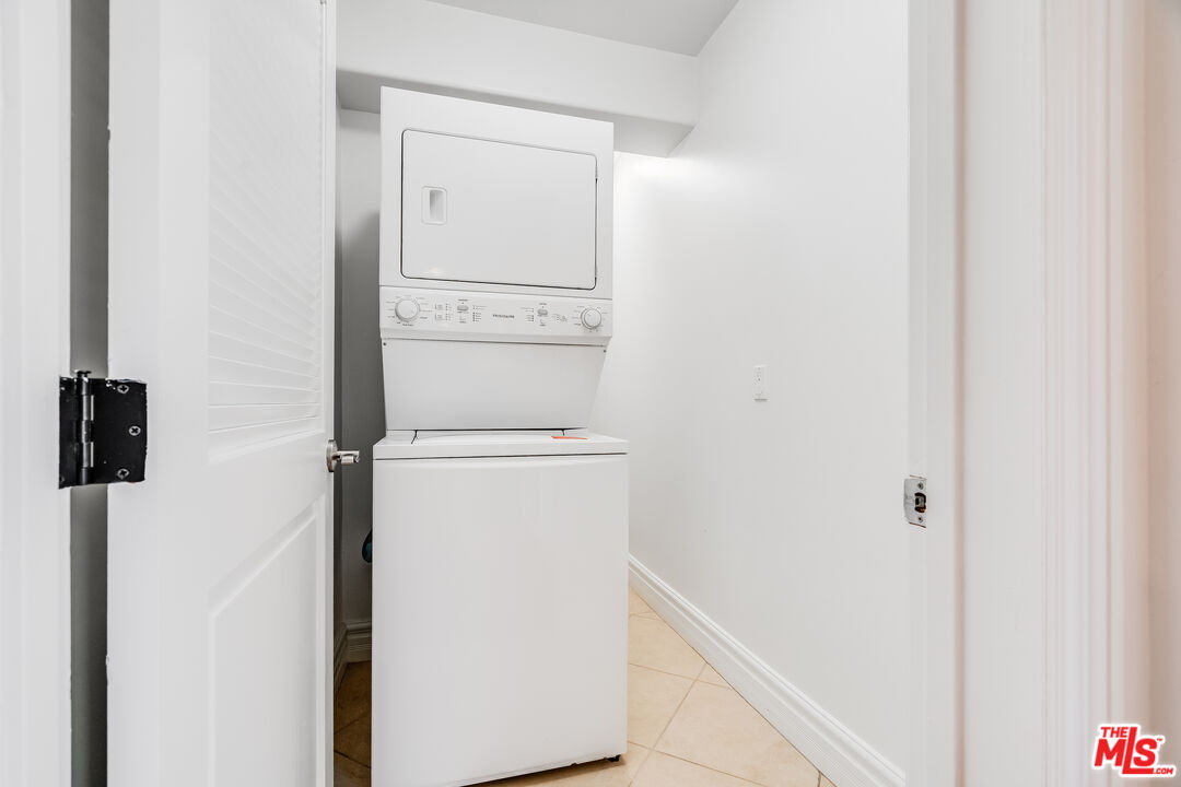 8610 Chalmers Dr Unit: 302