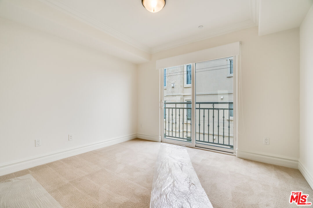 8610 Chalmers Dr Unit: 302