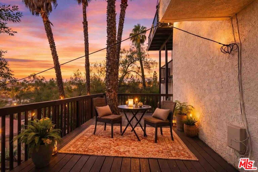 4912 Llano Dr