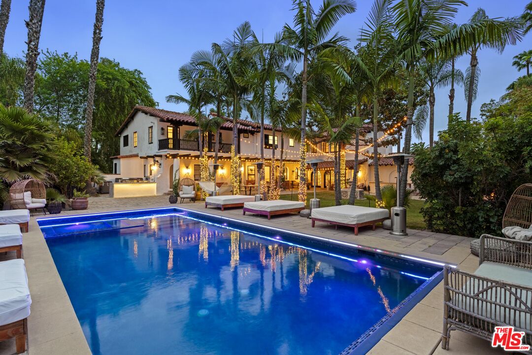 9451 Sunset Blvd