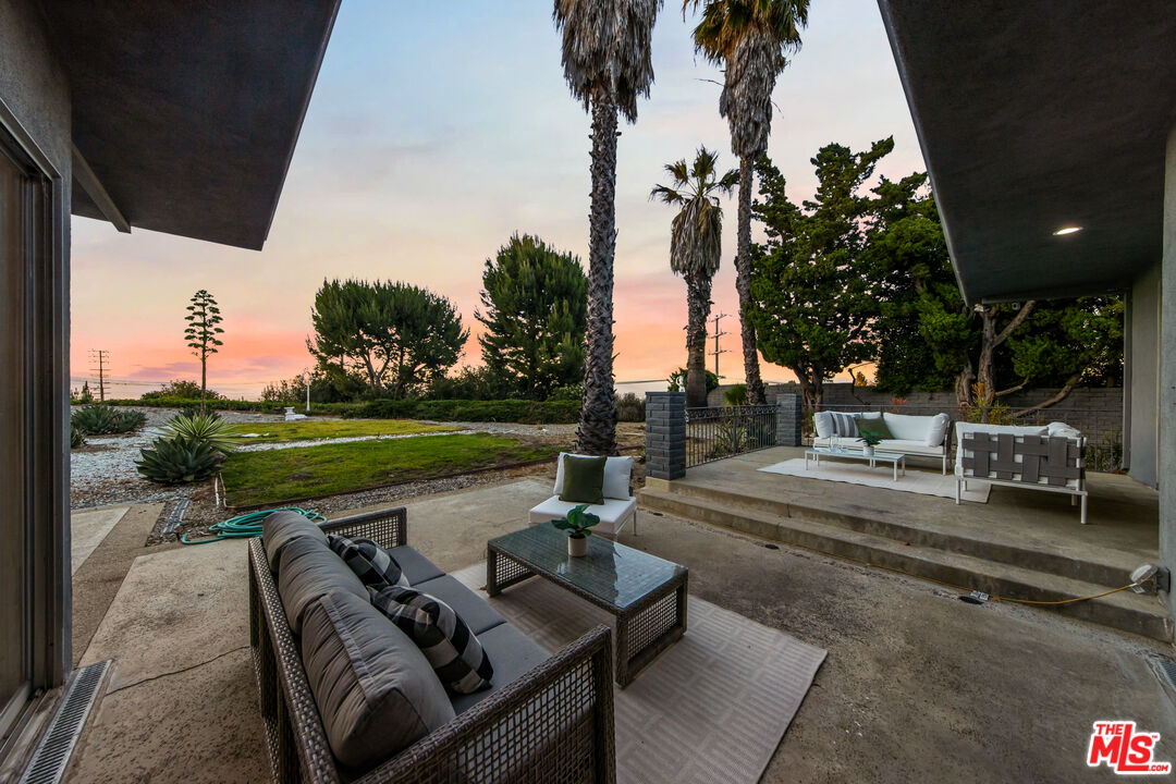 16375 Sloan Dr