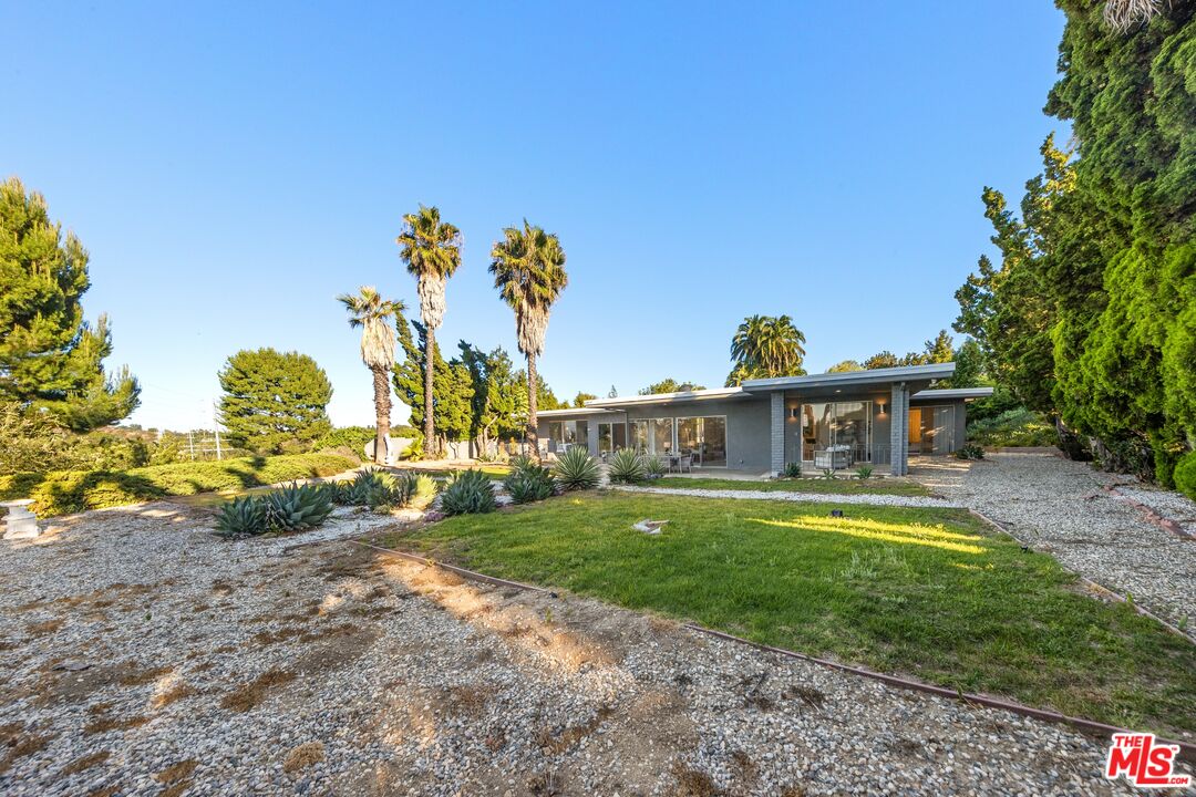 16375 Sloan Dr