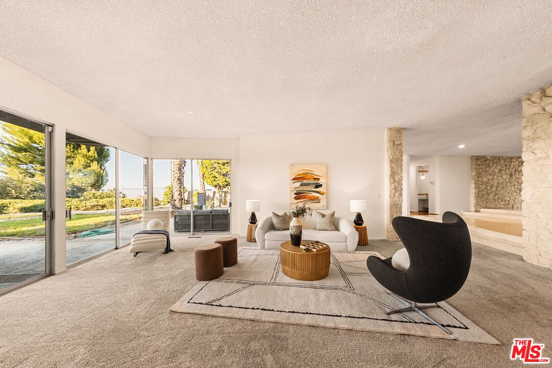 16375 Sloan Dr