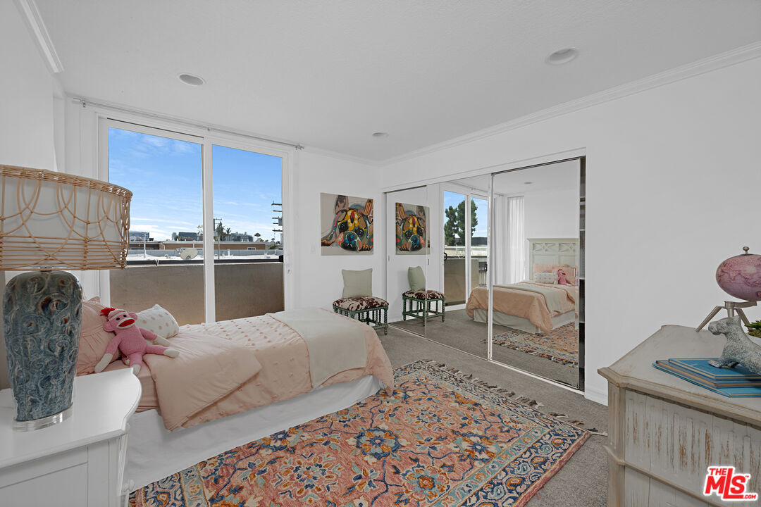 723 Westmount Dr Unit: 305