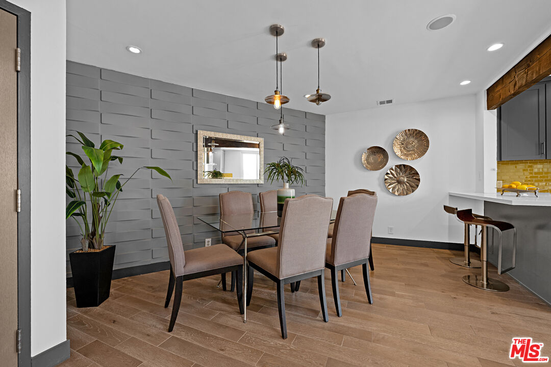 723 Westmount Dr Unit: 305