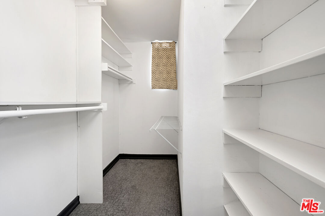 723 Westmount Dr Unit: 305