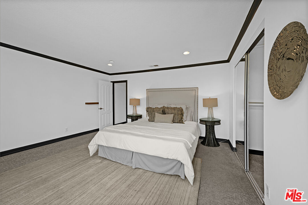 723 Westmount Dr Unit: 305