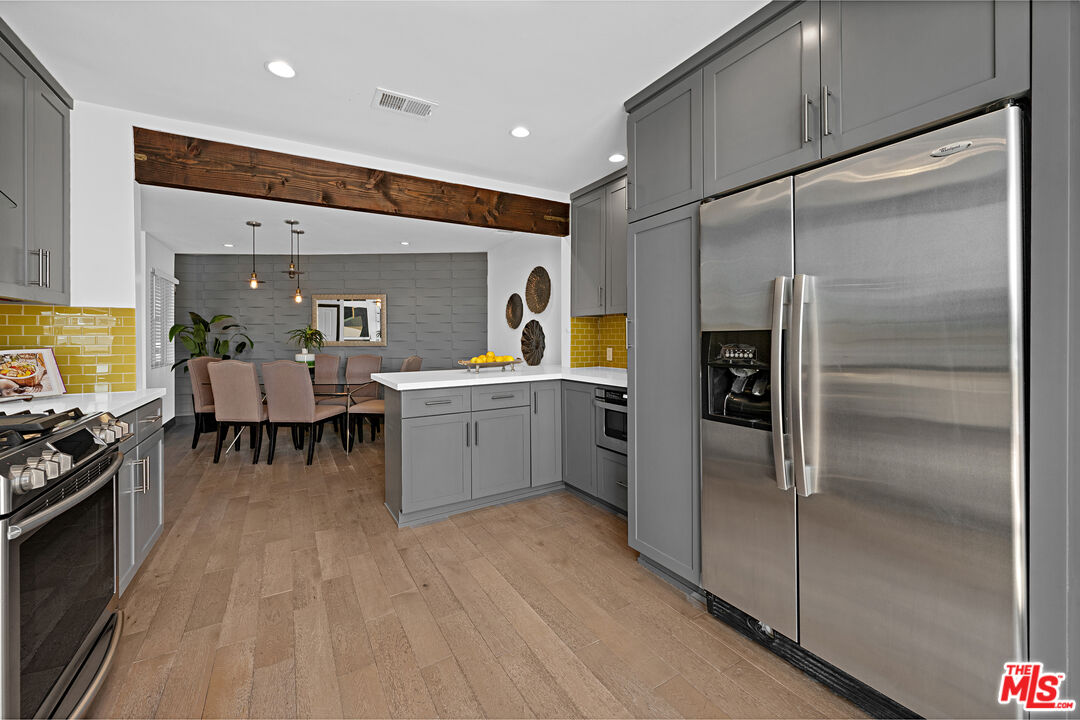 723 Westmount Dr Unit: 305