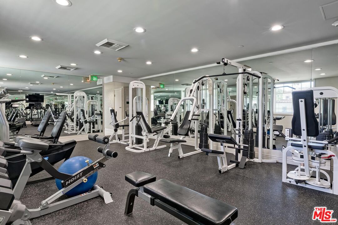 430 N Oakhurst Dr Unit: 202