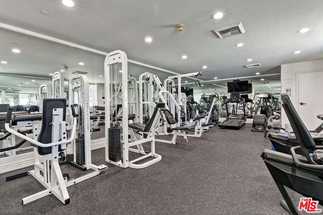 430 N Oakhurst Dr Unit: 202