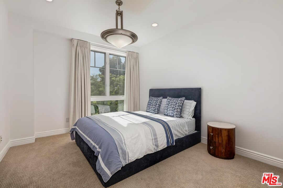 430 N Oakhurst Dr Unit: 202