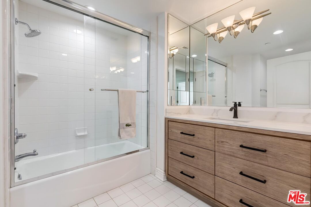 430 N Oakhurst Dr Unit: 202