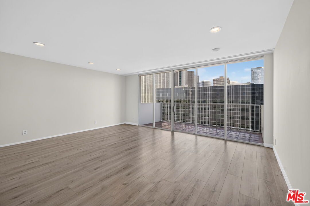2160 Century Park East Unit: 1010