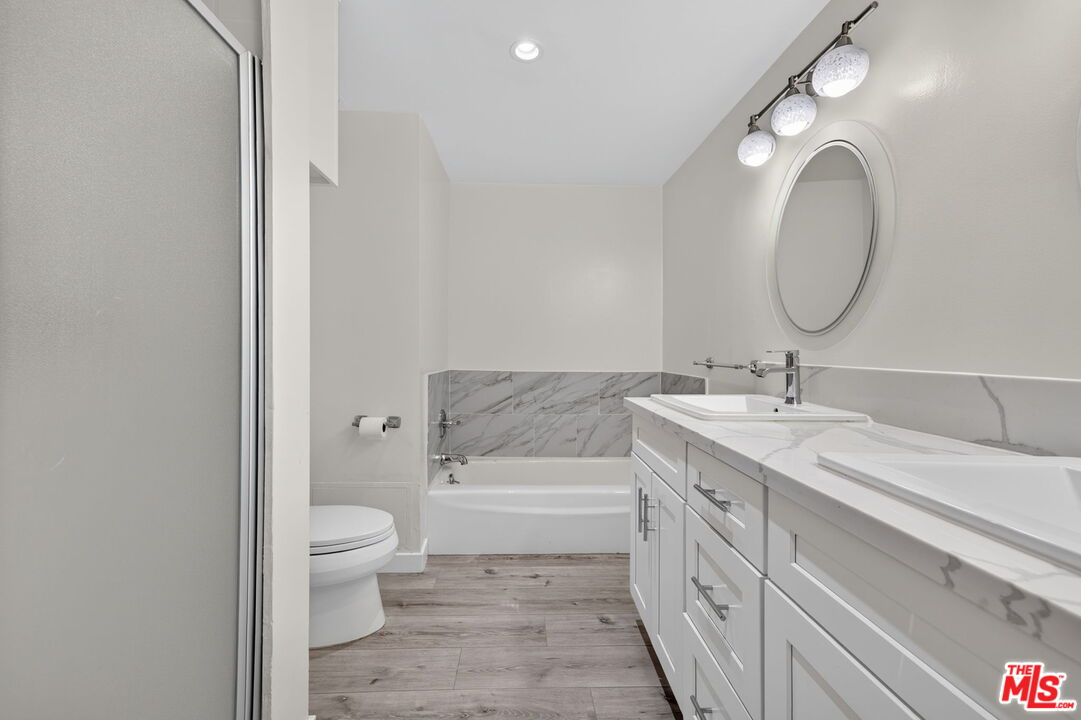 2160 Century Park East Unit: 1010