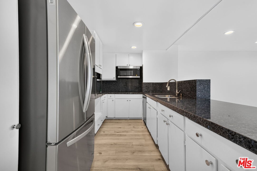 2160 Century Park East Unit: 1010