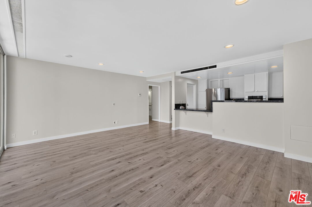 2160 Century Park East Unit: 1010