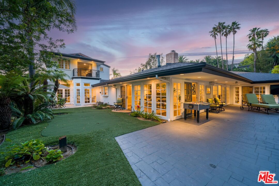 9023 Alto Cedro Dr