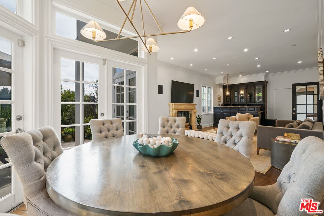 9023 Alto Cedro Dr